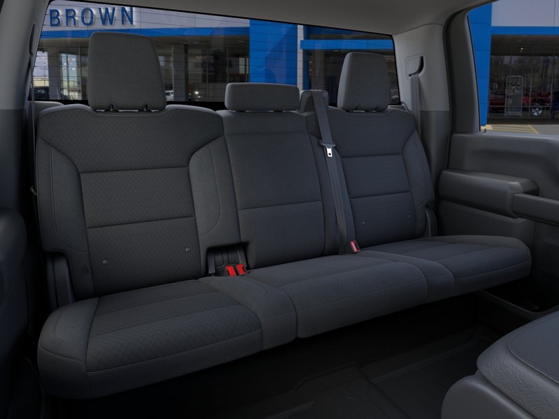 Chevrolet Silverado 2500 HD Vehicle Full-screen Gallery Image 17