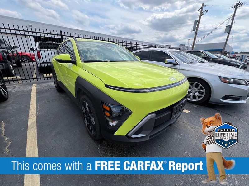 Hyundai Kona Vehicle Full-screen Gallery Image 3