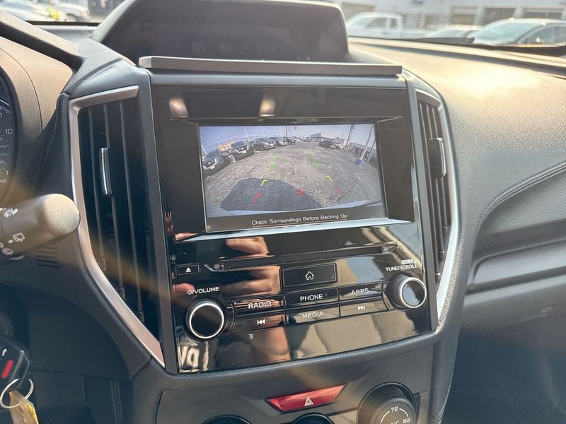 Subaru Forester Vehicle Full-screen Gallery Image 21