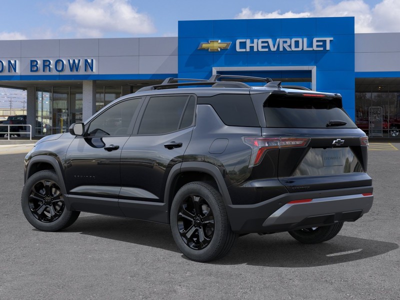 Chevrolet Equinox Vehicle Full-screen Gallery Image 3