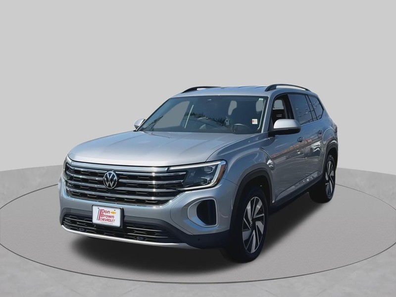 Volkswagen Atlas Vehicle Full-screen Gallery Image 6