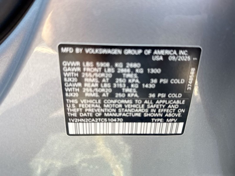 Volkswagen Atlas Vehicle Full-screen Gallery Image 38