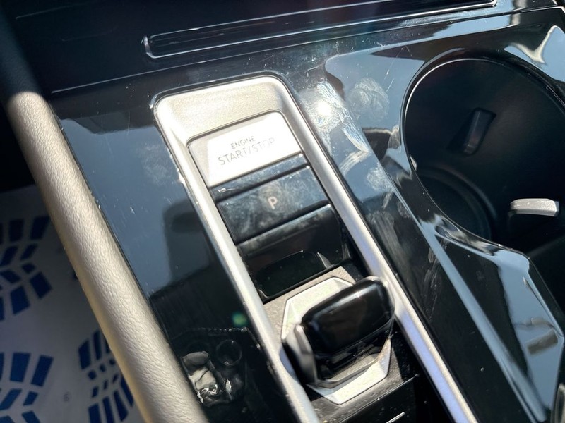 Volkswagen Atlas Vehicle Full-screen Gallery Image 39