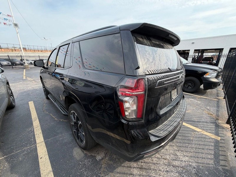 Chevrolet Tahoe Vehicle Full-screen Gallery Image 4