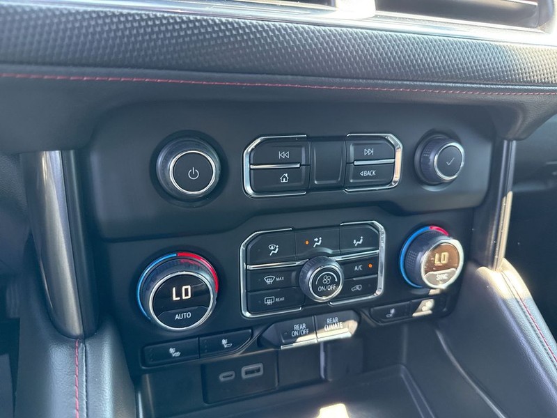 Chevrolet Tahoe Vehicle Full-screen Gallery Image 45