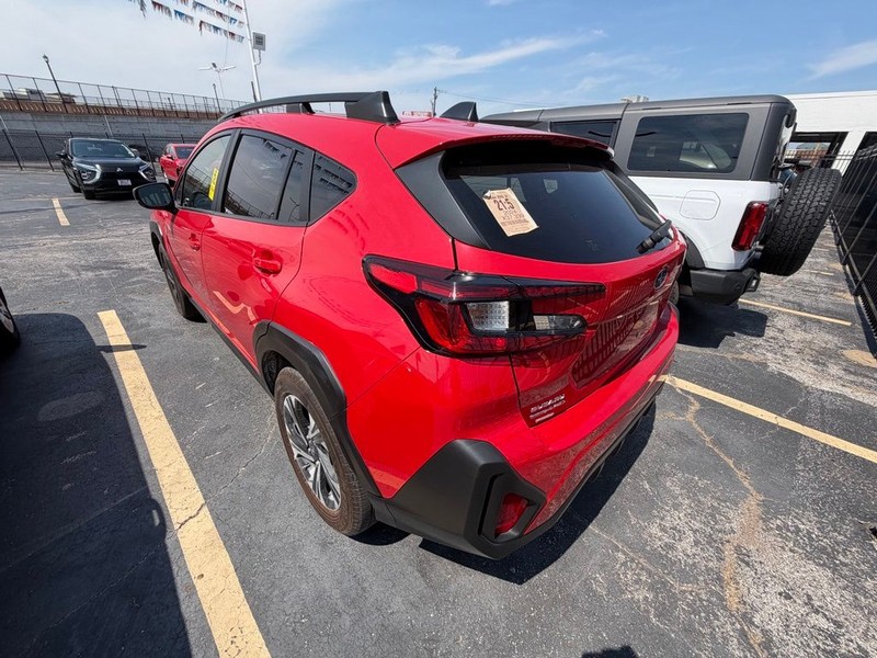 Subaru Crosstrek Vehicle Full-screen Gallery Image 4