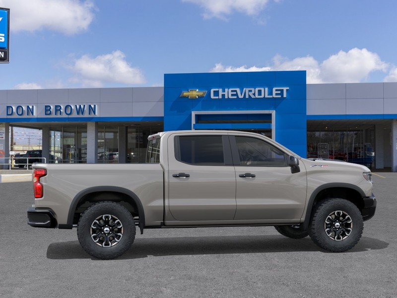 Chevrolet Silverado 1500 Vehicle Full-screen Gallery Image 5