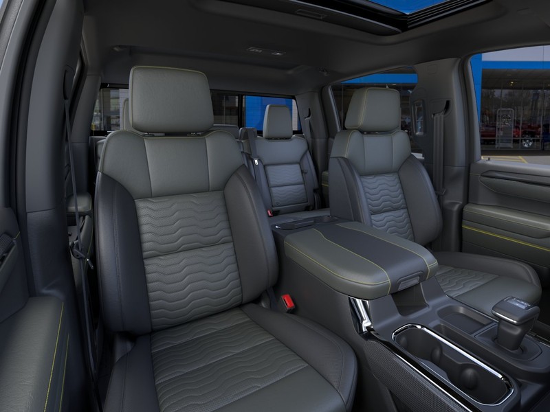 Chevrolet Silverado 1500 Vehicle Full-screen Gallery Image 16
