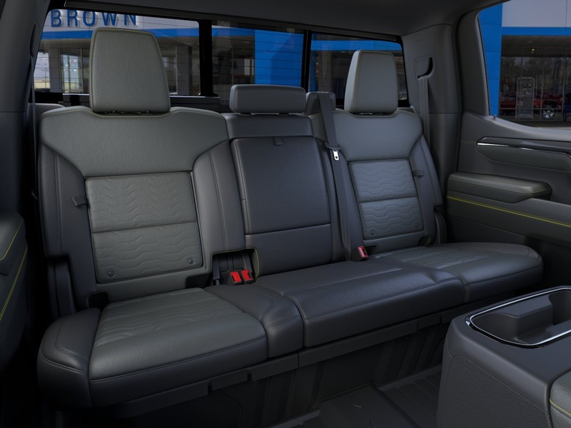 Chevrolet Silverado 1500 Vehicle Full-screen Gallery Image 17