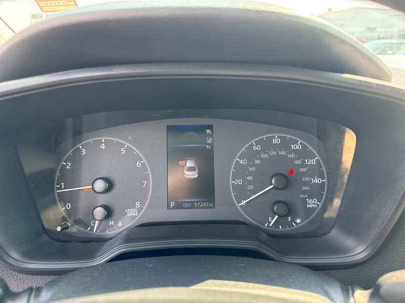 Toyota Corolla Vehicle Full-screen Gallery Image 19