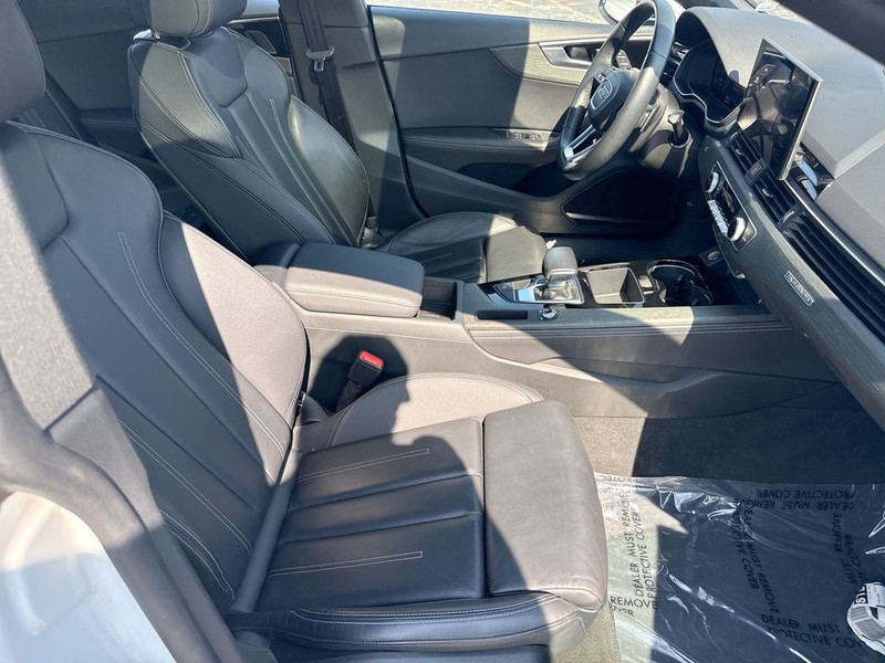Audi A5 Sportback Vehicle Full-screen Gallery Image 33