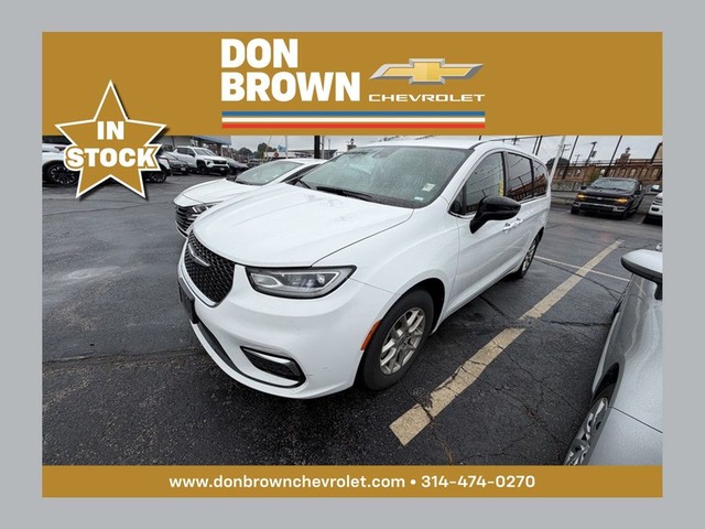 more details - chrysler pacifica