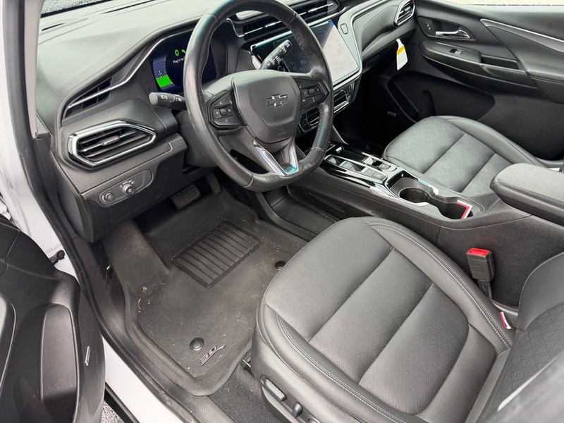 Chevrolet Bolt EV Vehicle Full-screen Gallery Image 05