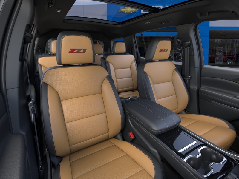 Chevrolet Traverse Vehicle Full-screen Gallery Image 16