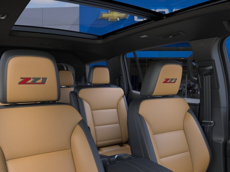 Chevrolet Traverse Vehicle Full-screen Gallery Image 24
