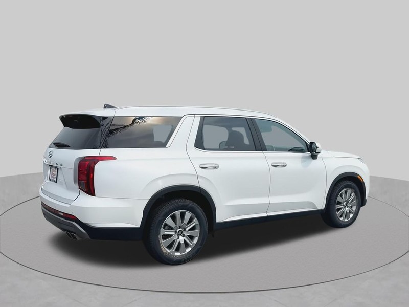 Hyundai Palisade Vehicle Full-screen Gallery Image 14