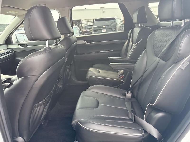 Hyundai Palisade Vehicle Full-screen Gallery Image 32