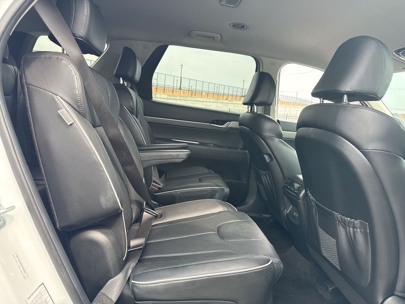 Hyundai Palisade Vehicle Full-screen Gallery Image 34