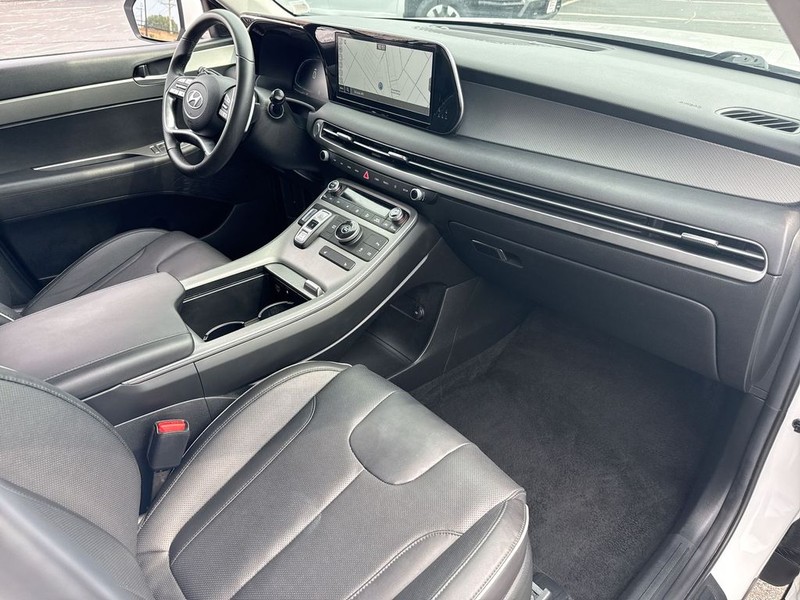 Hyundai Palisade Vehicle Full-screen Gallery Image 36