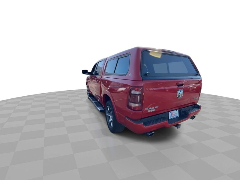 Ram 1500 Vehicle Full-screen Gallery Image 10