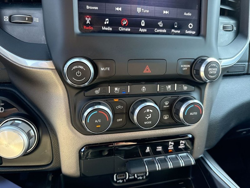 Ram 1500 Vehicle Full-screen Gallery Image 38