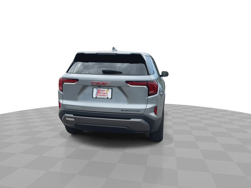 GMC Terrain Vehicle Full-screen Gallery Image 11
