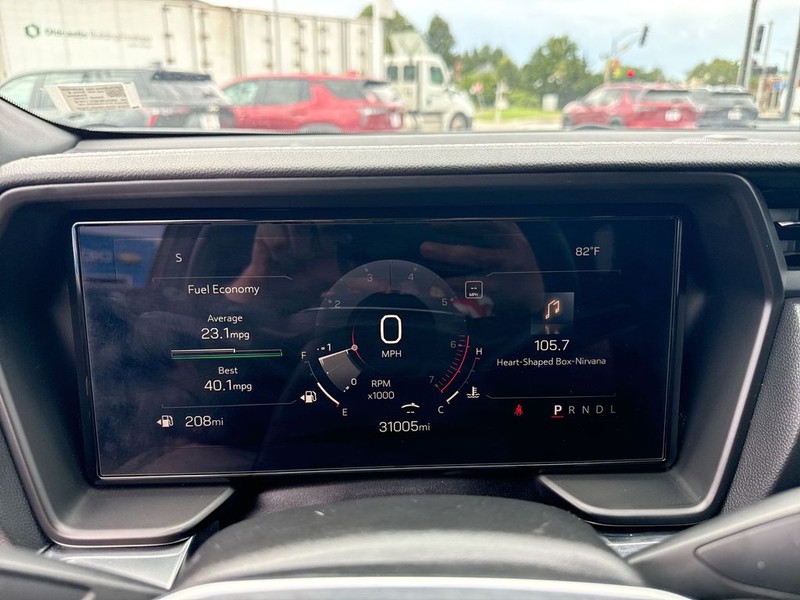 GMC Terrain Vehicle Full-screen Gallery Image 19