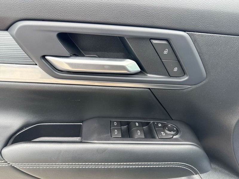 GMC Terrain Vehicle Full-screen Gallery Image 29