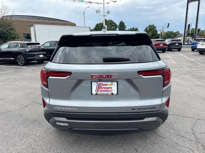 GMC Terrain Vehicle Full-screen Gallery Image 31