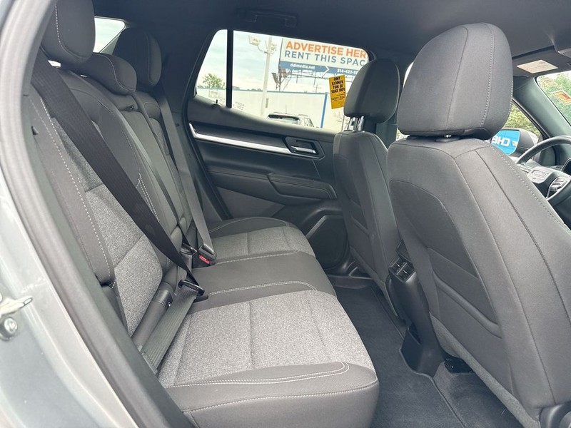 GMC Terrain Vehicle Full-screen Gallery Image 32
