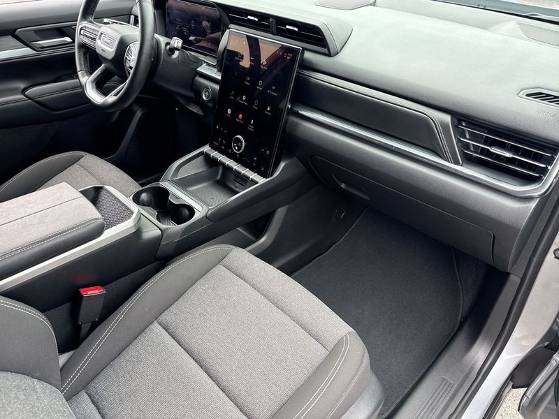 GMC Terrain Vehicle Full-screen Gallery Image 34