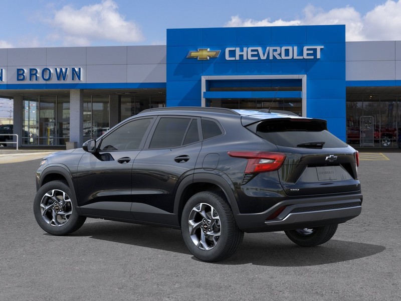 Chevrolet Trax Vehicle Full-screen Gallery Image 3