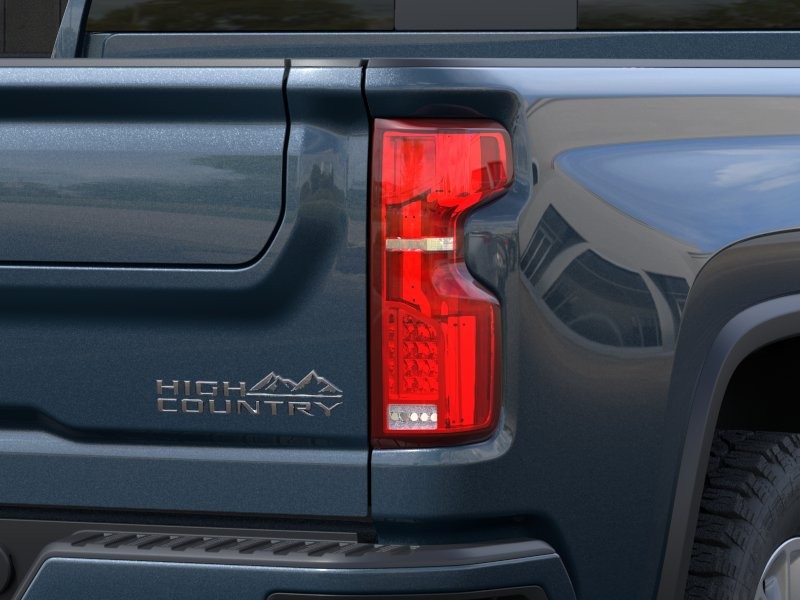 Chevrolet Silverado 3500 HD Vehicle Full-screen Gallery Image 11