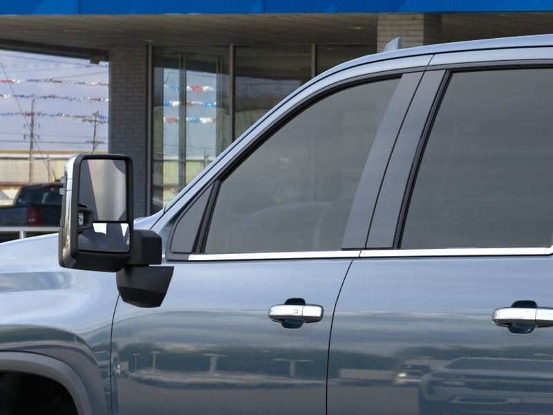 Chevrolet Silverado 3500 HD Vehicle Full-screen Gallery Image 12