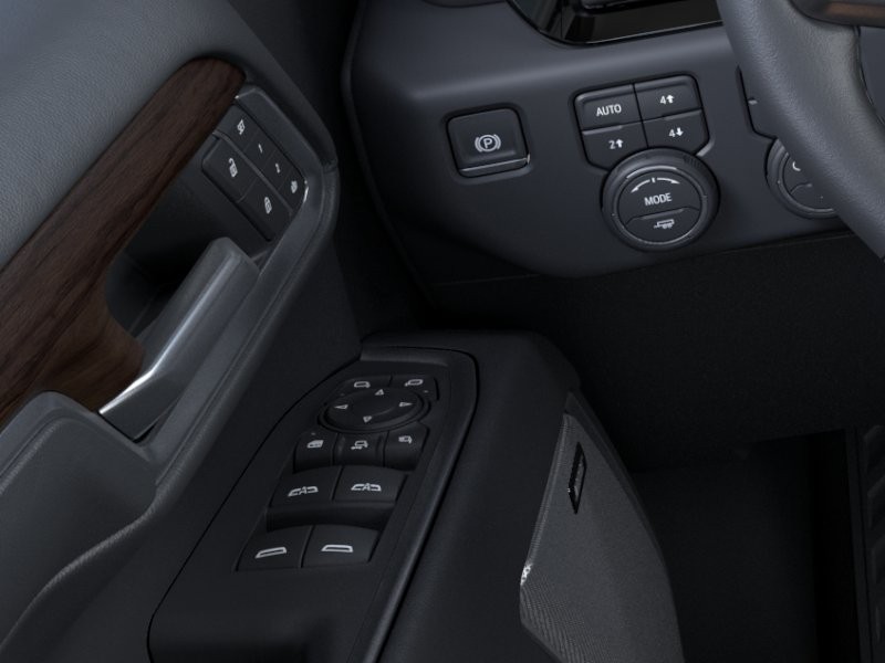 Chevrolet Silverado 3500 HD Vehicle Full-screen Gallery Image 22