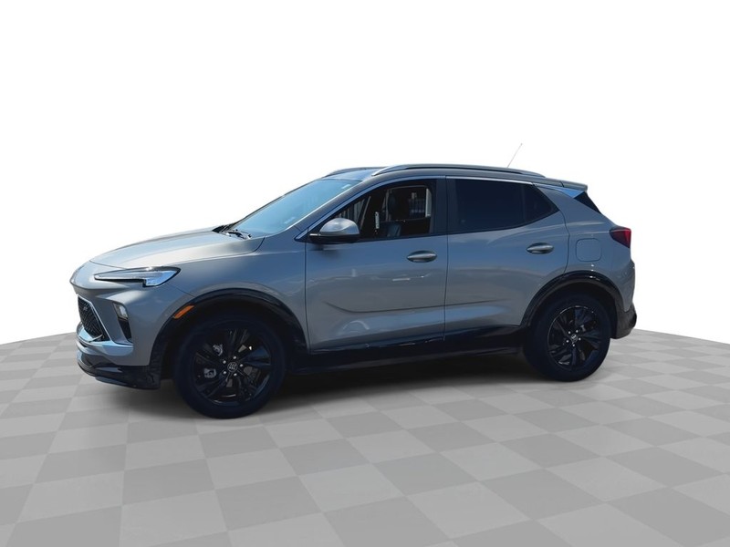 Buick Encore GX Vehicle Full-screen Gallery Image 7