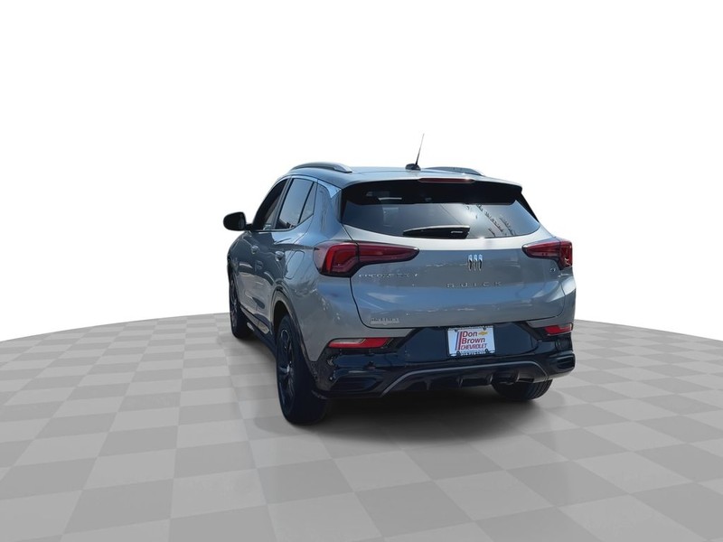 Buick Encore GX Vehicle Full-screen Gallery Image 11