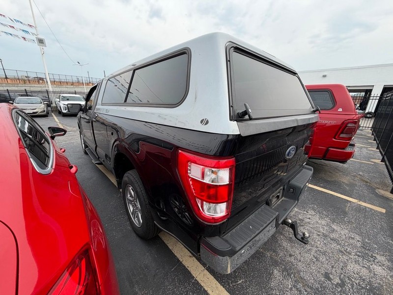 Ford F-150 Vehicle Full-screen Gallery Image 4