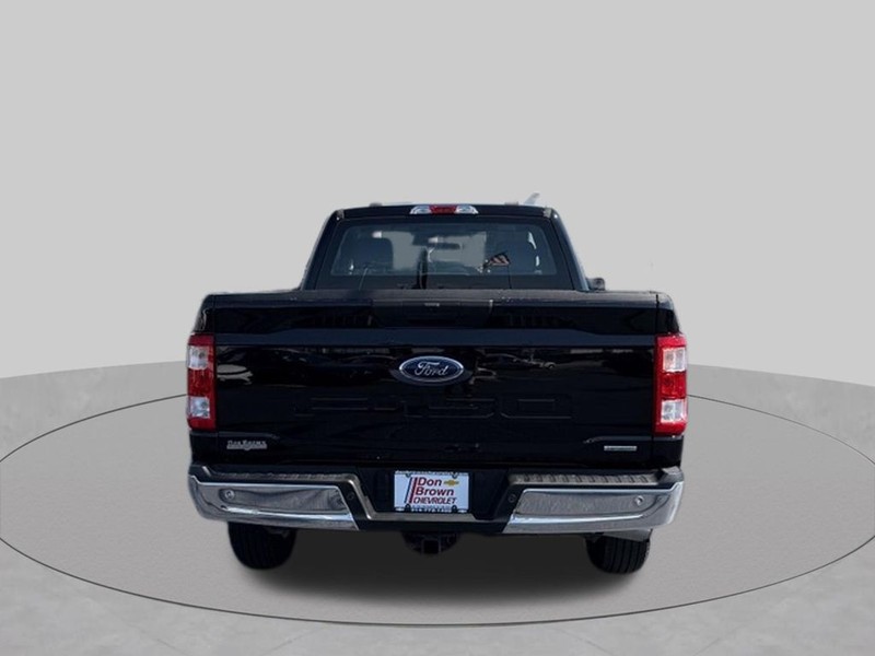 Ford F-150 Vehicle Full-screen Gallery Image 14