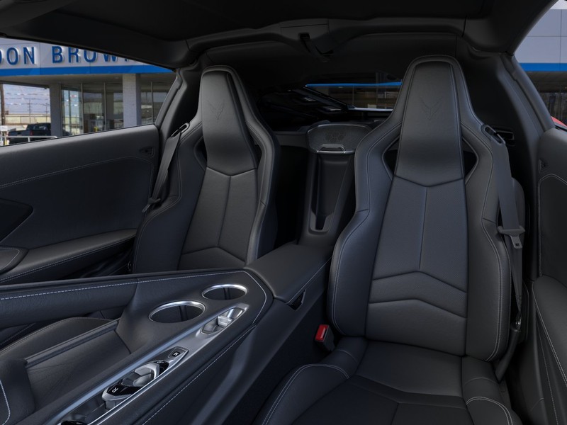 Chevrolet Corvette Stingray Vehicle Full-screen Gallery Image 16