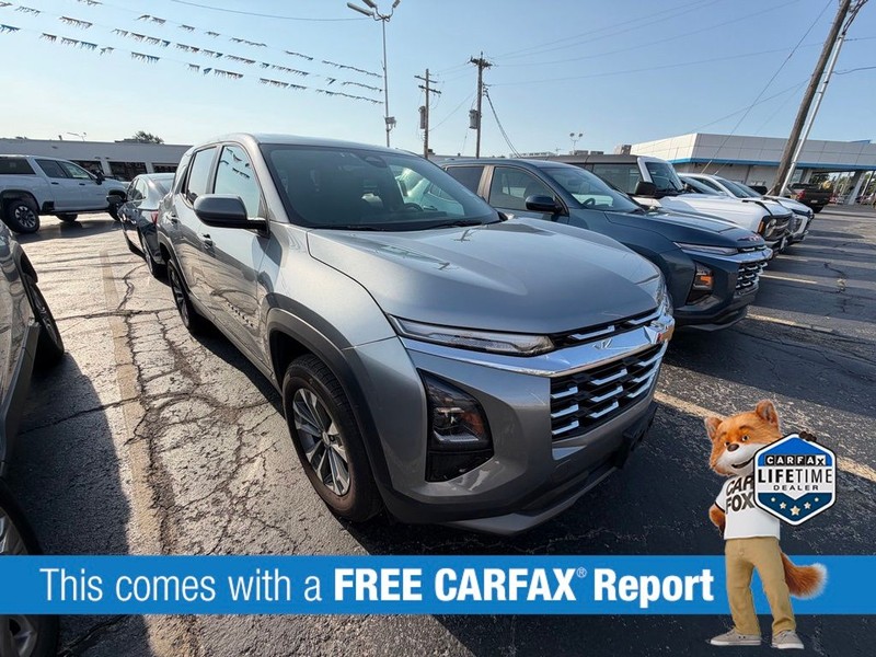 Chevrolet Equinox Vehicle Full-screen Gallery Image 3