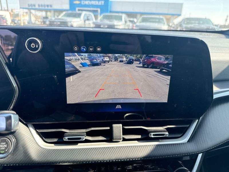 Chevrolet Equinox Vehicle Full-screen Gallery Image 28