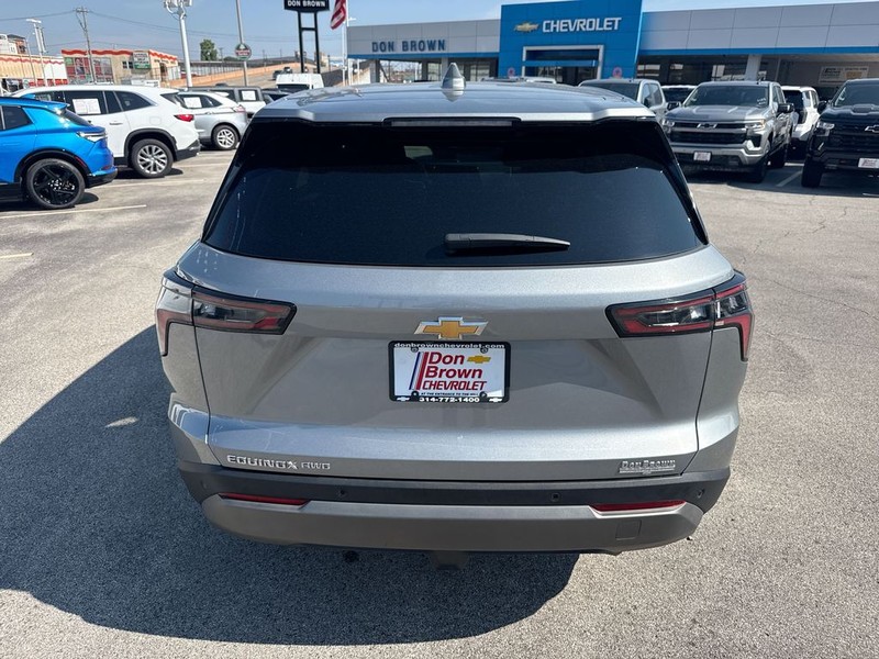 Chevrolet Equinox Vehicle Full-screen Gallery Image 37