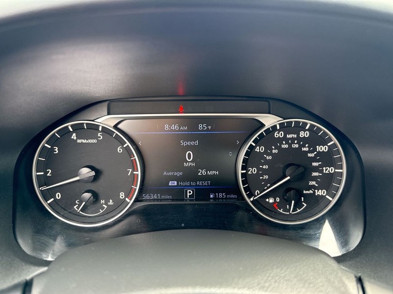 Nissan Altima Vehicle Full-screen Gallery Image 21