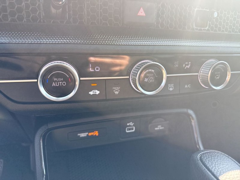 Honda CR-V Vehicle Full-screen Gallery Image 24