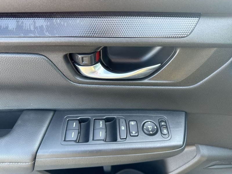 Honda CR-V Vehicle Full-screen Gallery Image 28