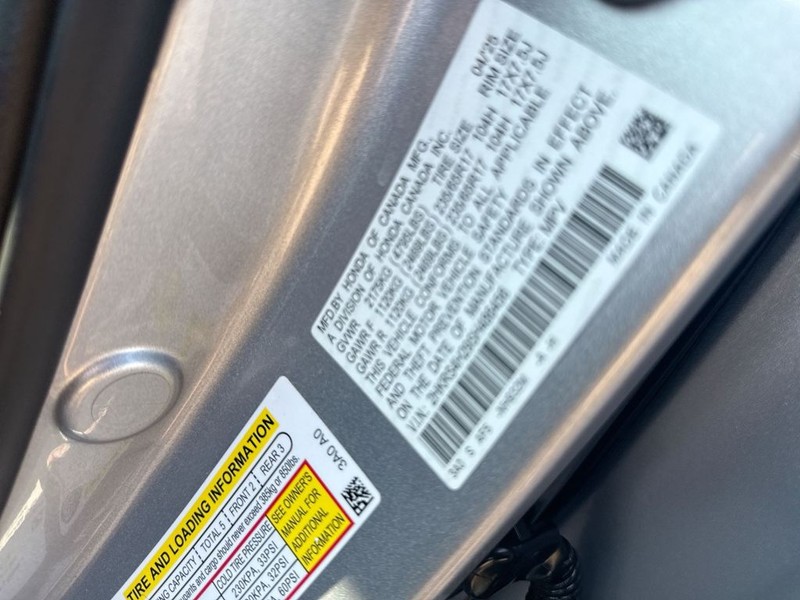 Honda CR-V Vehicle Full-screen Gallery Image 36