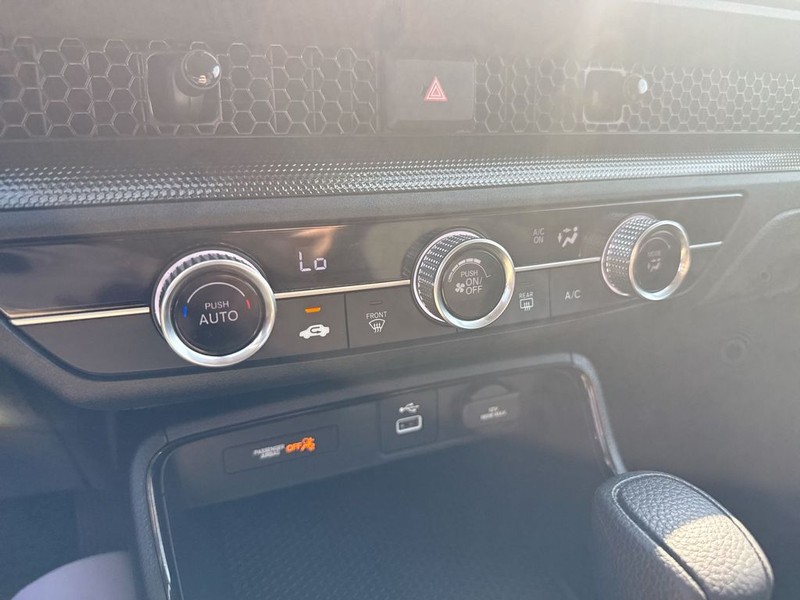 Honda CR-V Vehicle Full-screen Gallery Image 37