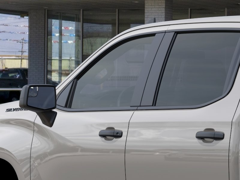 Chevrolet Silverado 1500 Vehicle Full-screen Gallery Image 12