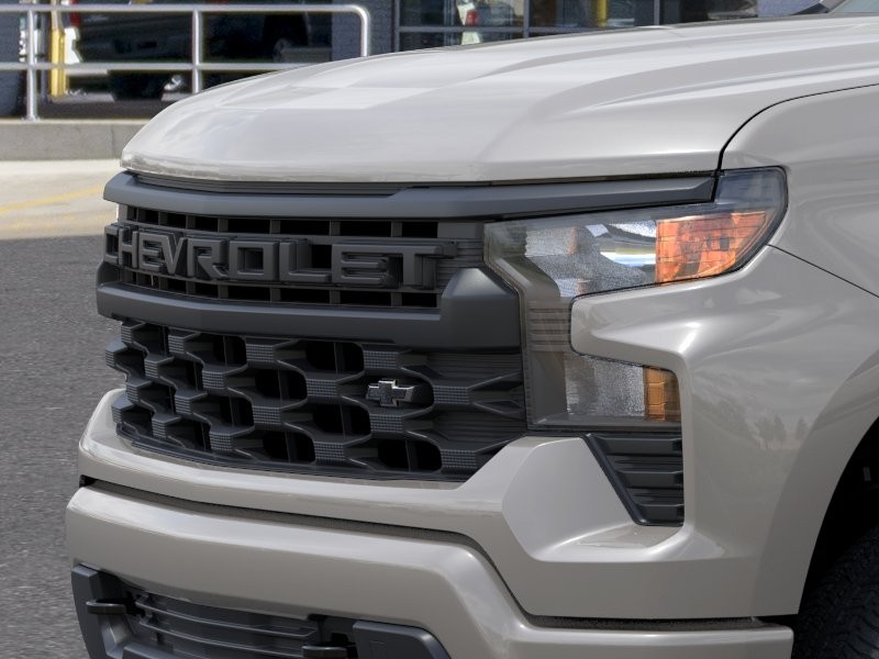 Chevrolet Silverado 1500 Vehicle Full-screen Gallery Image 13